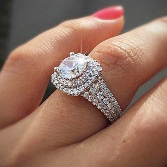 NEW 925 Sterling Silver Diamond Halo Ring - Picture 4 of 5